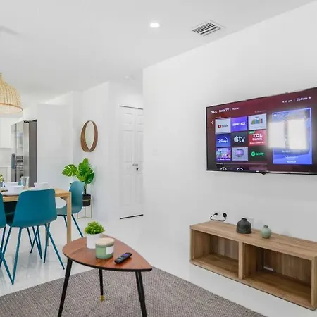 Fantastic Brand New Duplex 3 Bedroom 2 Bathrooms